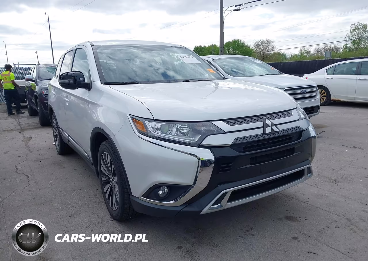 2019 Mitsubishi Outlander Se