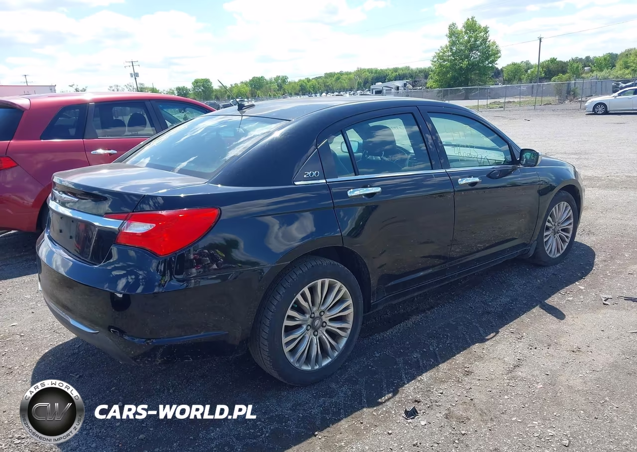 2011 Chrysler 200 Limited VIN:1C3BC2FG1BN618518 - 4