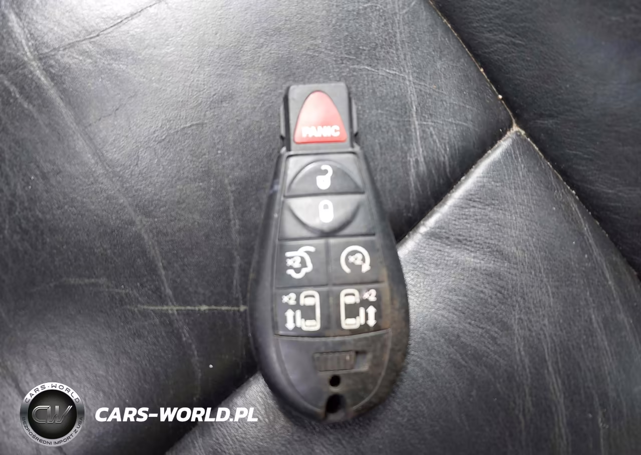 2012 Chrysler Town & Country Limited VIN:2C4RC1GG9CR118422 - 11