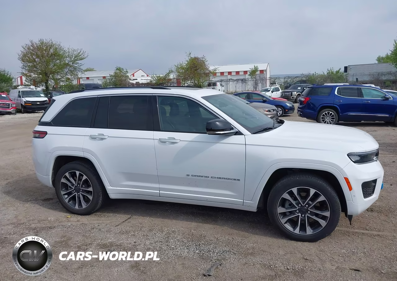 2024 Jeep Grand Cherokee 4Xe Overland VIN:1C4RJYD65RC714719 - 13