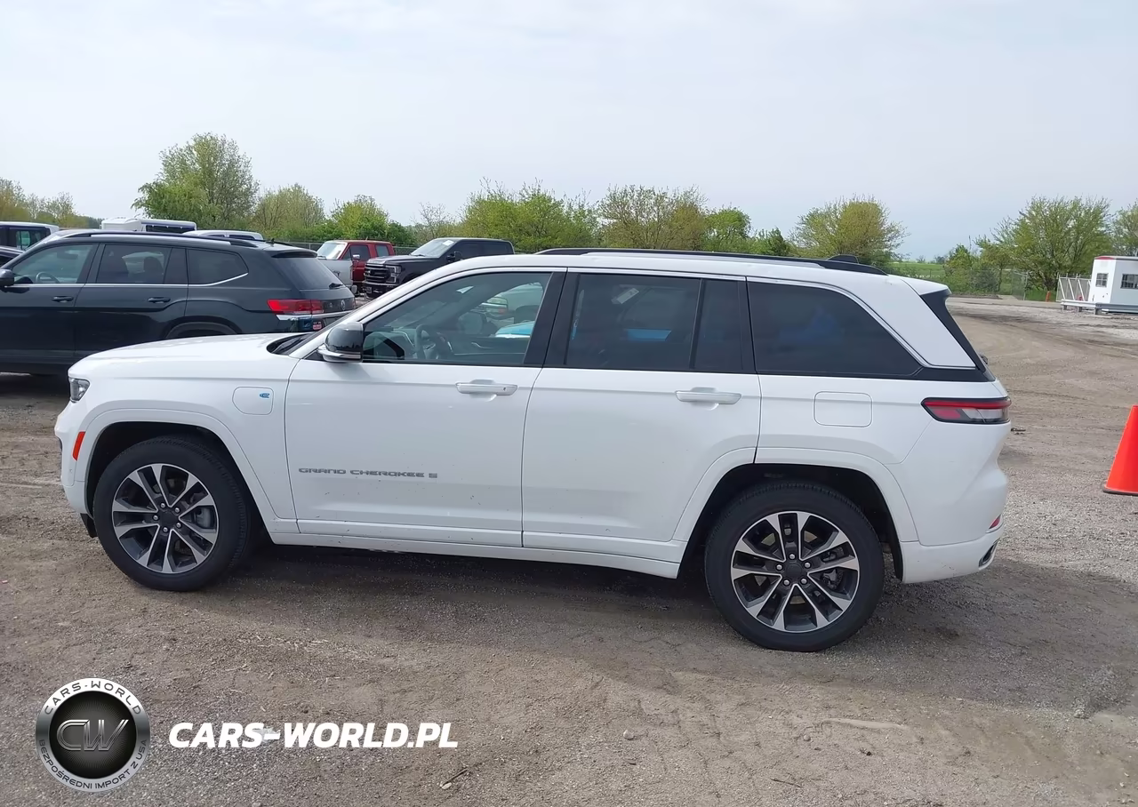 2024 Jeep Grand Cherokee 4Xe Overland VIN:1C4RJYD65RC714719 - 14