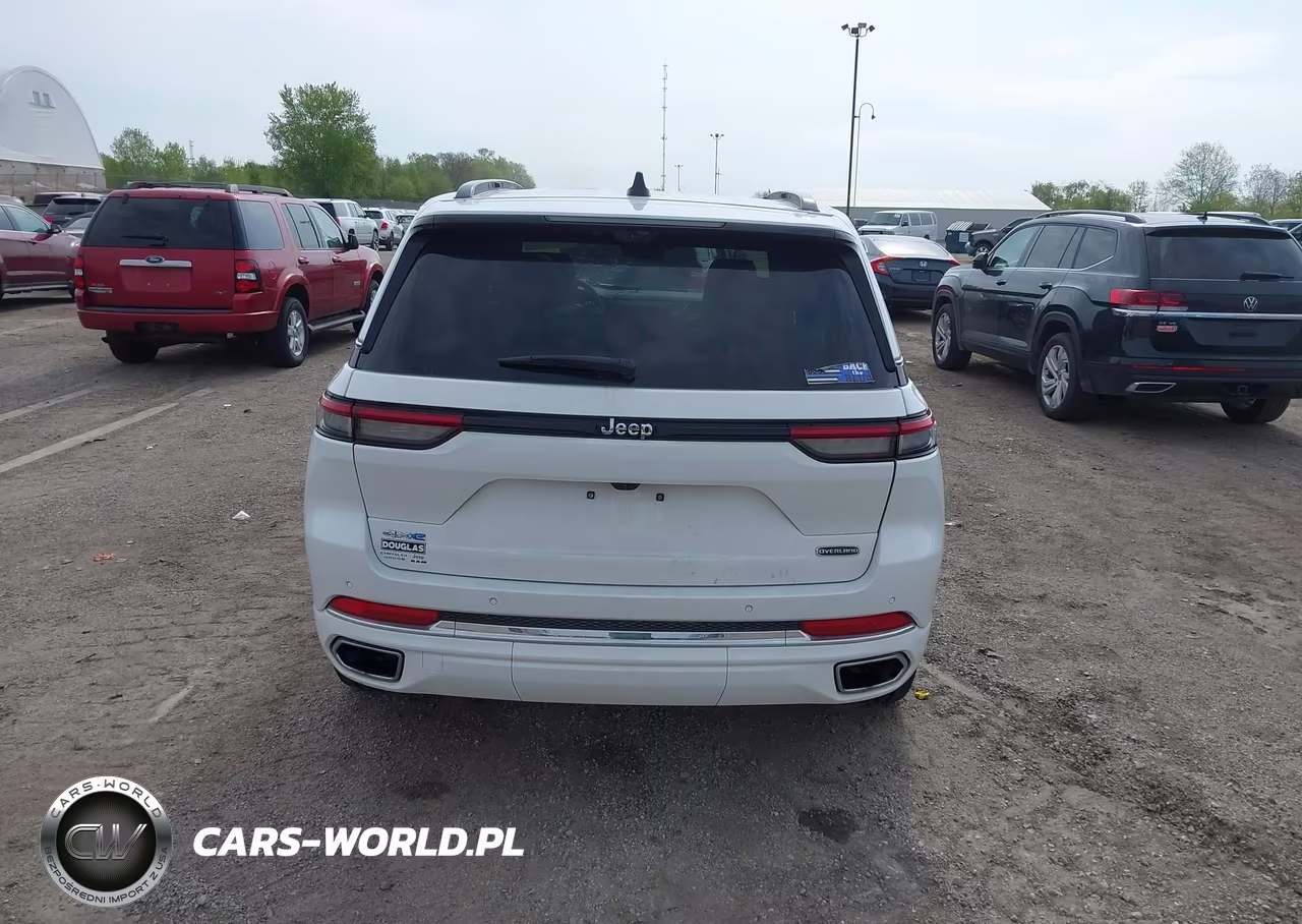 2024 Jeep Grand Cherokee 4Xe Overland VIN:1C4RJYD65RC714719 - 16