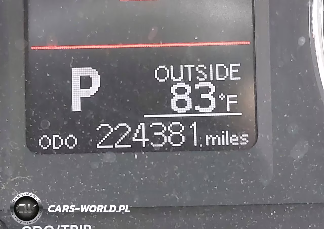 2017 Toyota Corolla Le VIN:5YFBURHE4HP700008 - 15