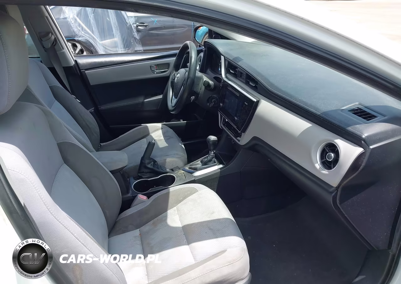 2017 Toyota Corolla Le VIN:5YFBURHE4HP700008 - 5