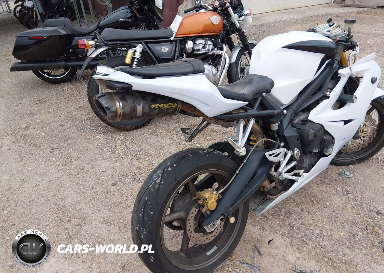 2006 Triumph Motorcycle Daytona 675 VIN:SMTD00NS36J267519 - 4