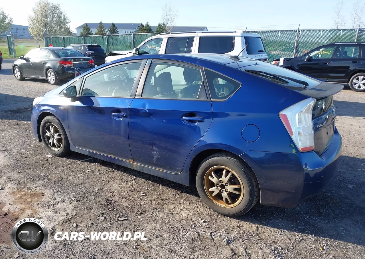 2011 Toyota Prius Two VIN:JTDKN3DUXB1367591 - 3