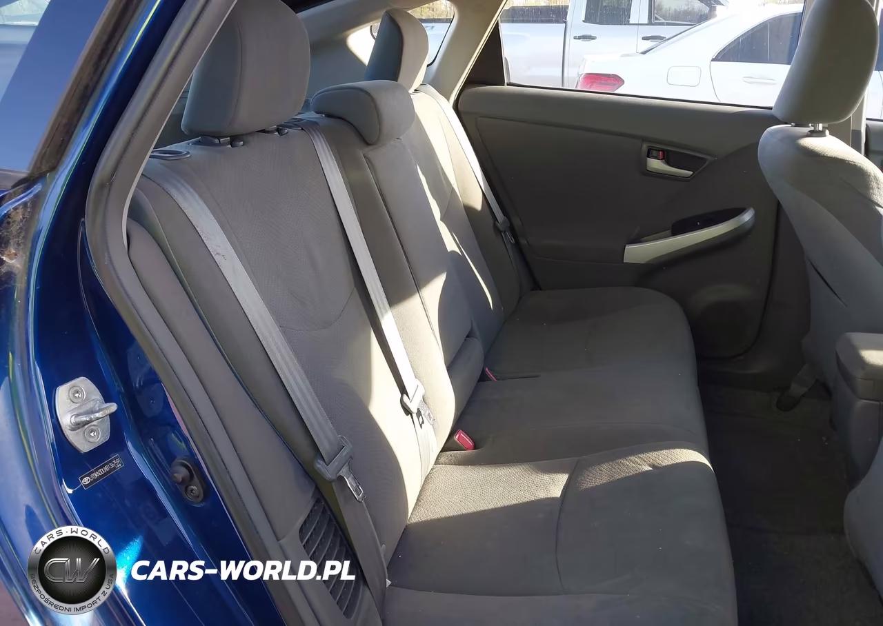 2011 Toyota Prius Two VIN:JTDKN3DUXB1367591 - 8