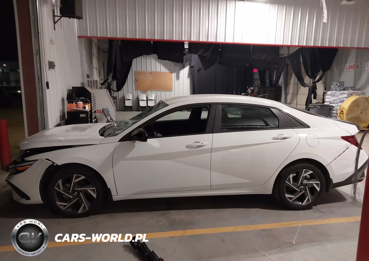 2025 Hyundai Elantra Sel Sport VIN:KMHLM4DG9SU932432 - 14
