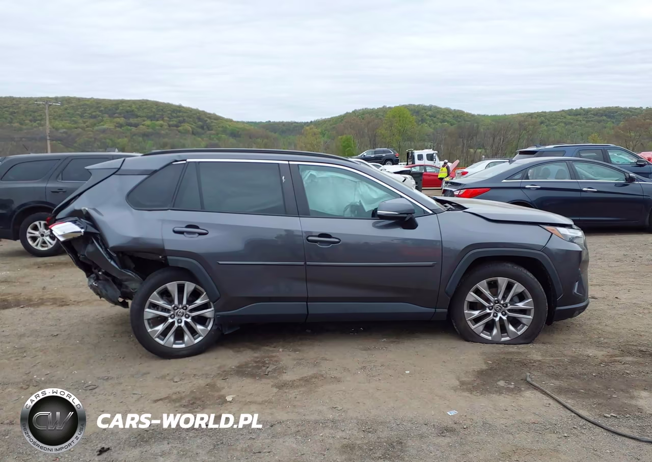 2023 Toyota Rav4 Xle Premium VIN:2T3A1RFV1PC373807 - 13