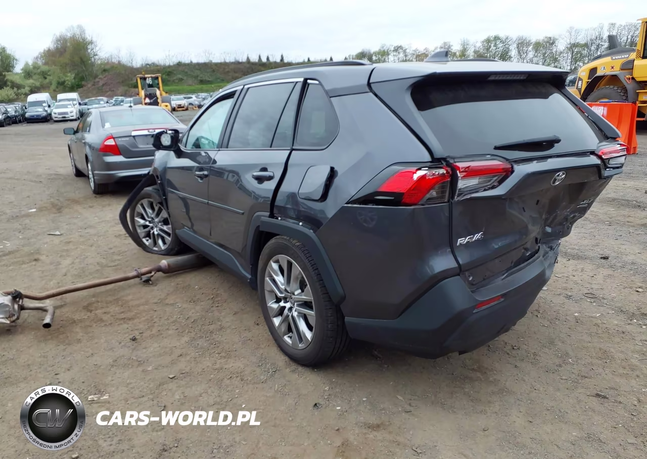 2023 Toyota Rav4 Xle Premium VIN:2T3A1RFV1PC373807 - 3