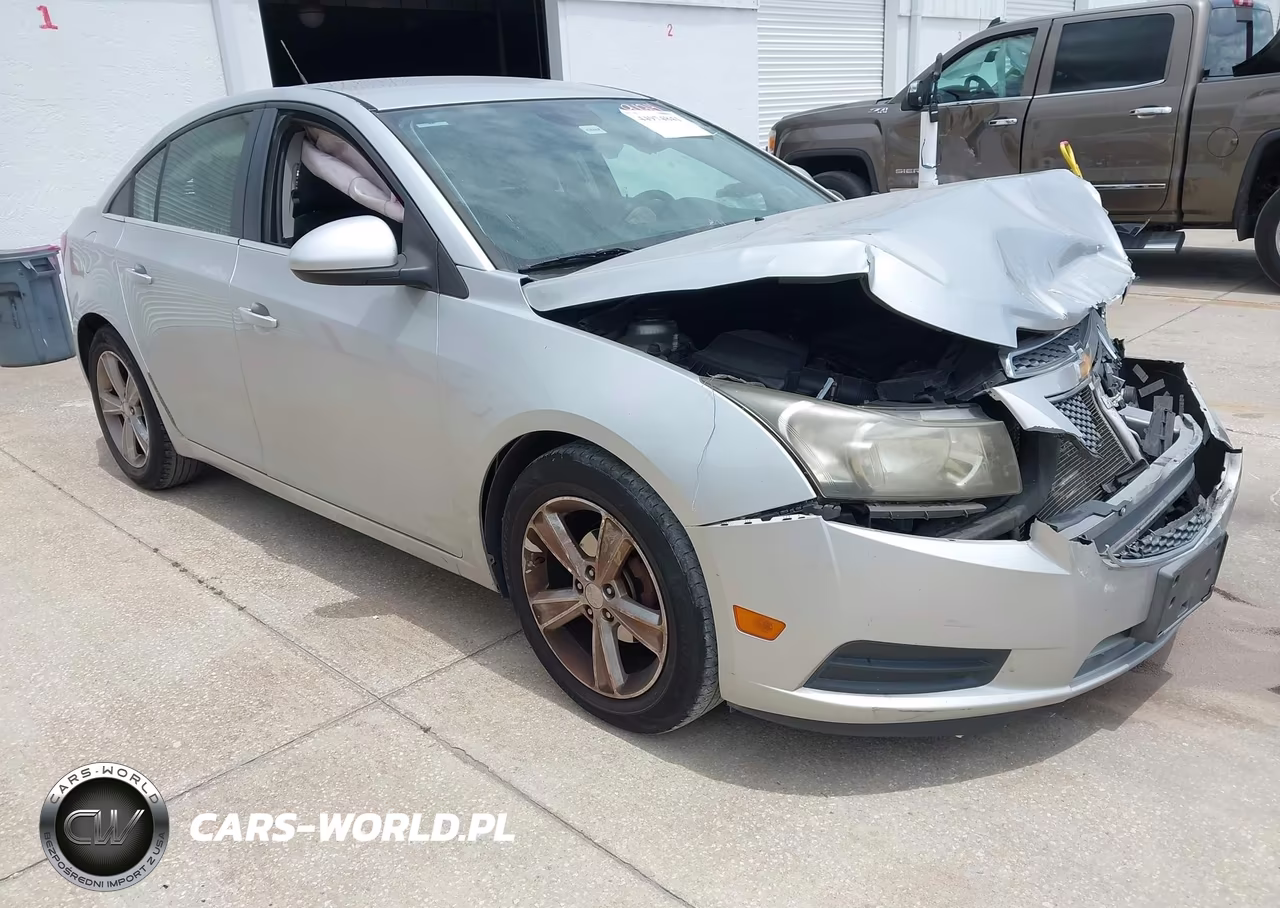 2014 Chevrolet Cruze 2Lt Auto – zdjęcie 1 z 13