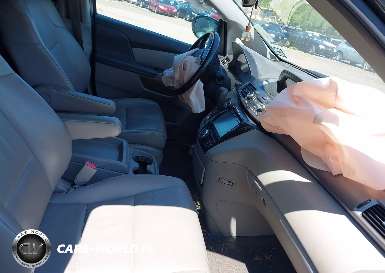 2015 Honda Odyssey Ex-L VIN:5FNRL5H66FB117452 - 5