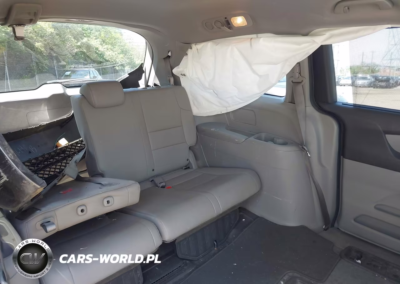 2015 Honda Odyssey Ex-L VIN:5FNRL5H66FB117452 - 8