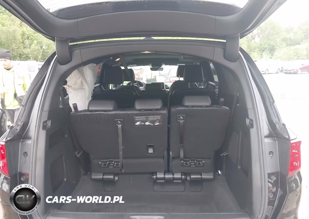2024 Honda Odyssey Sport VIN:5FNRL6H75RB002294 - 18