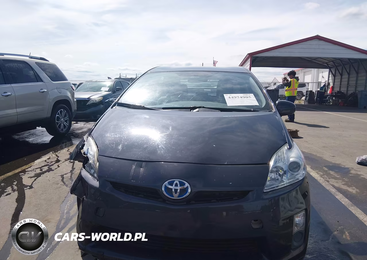 2011 Toyota Prius Two VIN:JTDKN3DU5B5365868 - 12
