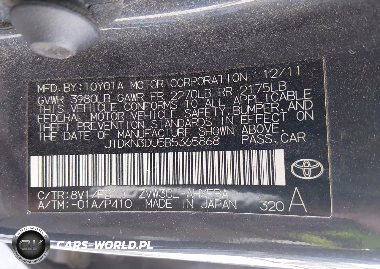 2011 Toyota Prius Two VIN:JTDKN3DU5B5365868 - 9