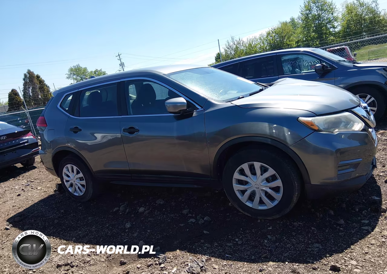 2017 Nissan Rogue S VIN:KNMAT2MVXHP508072 - 14