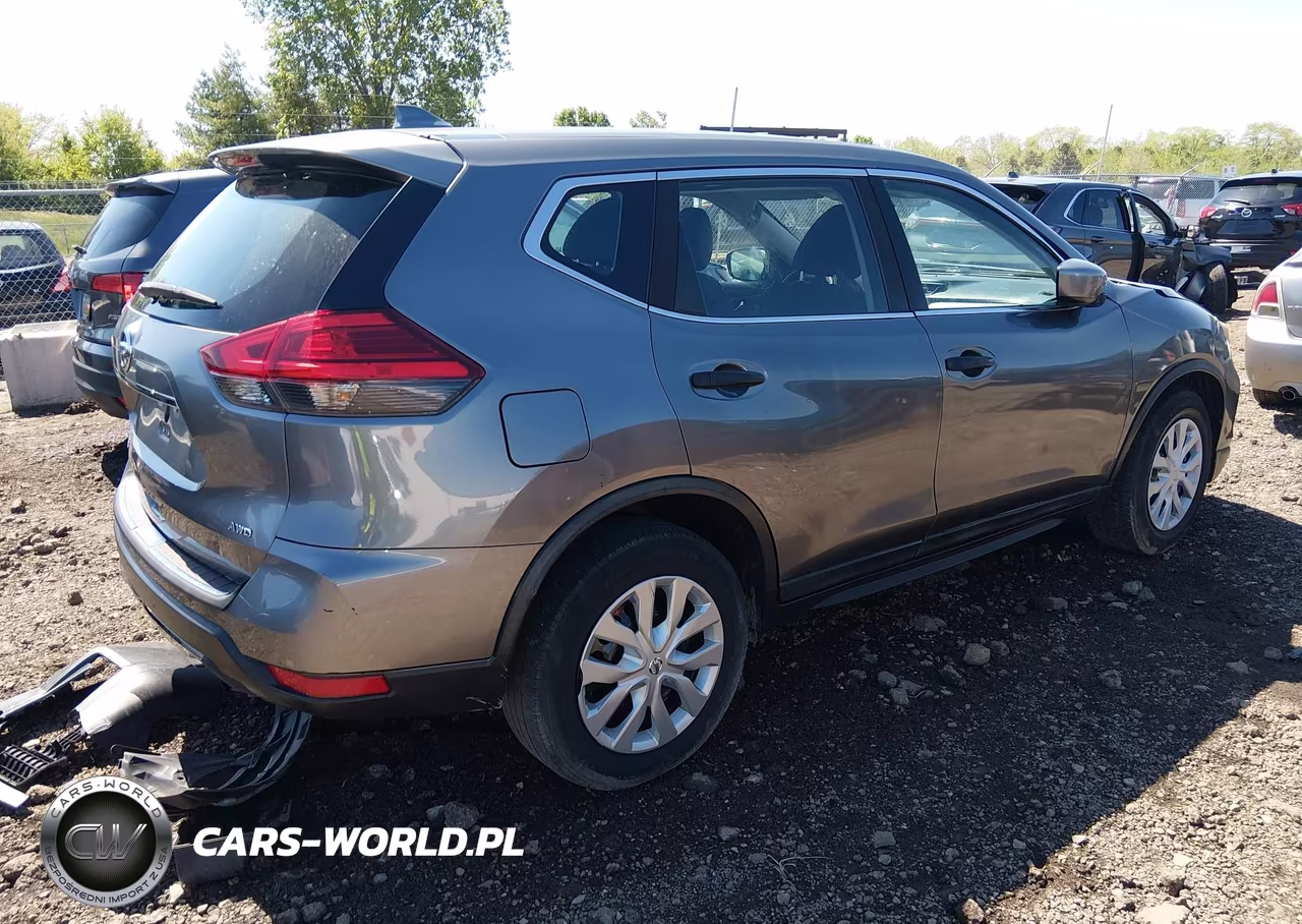 2017 Nissan Rogue S VIN:KNMAT2MVXHP508072 - 4