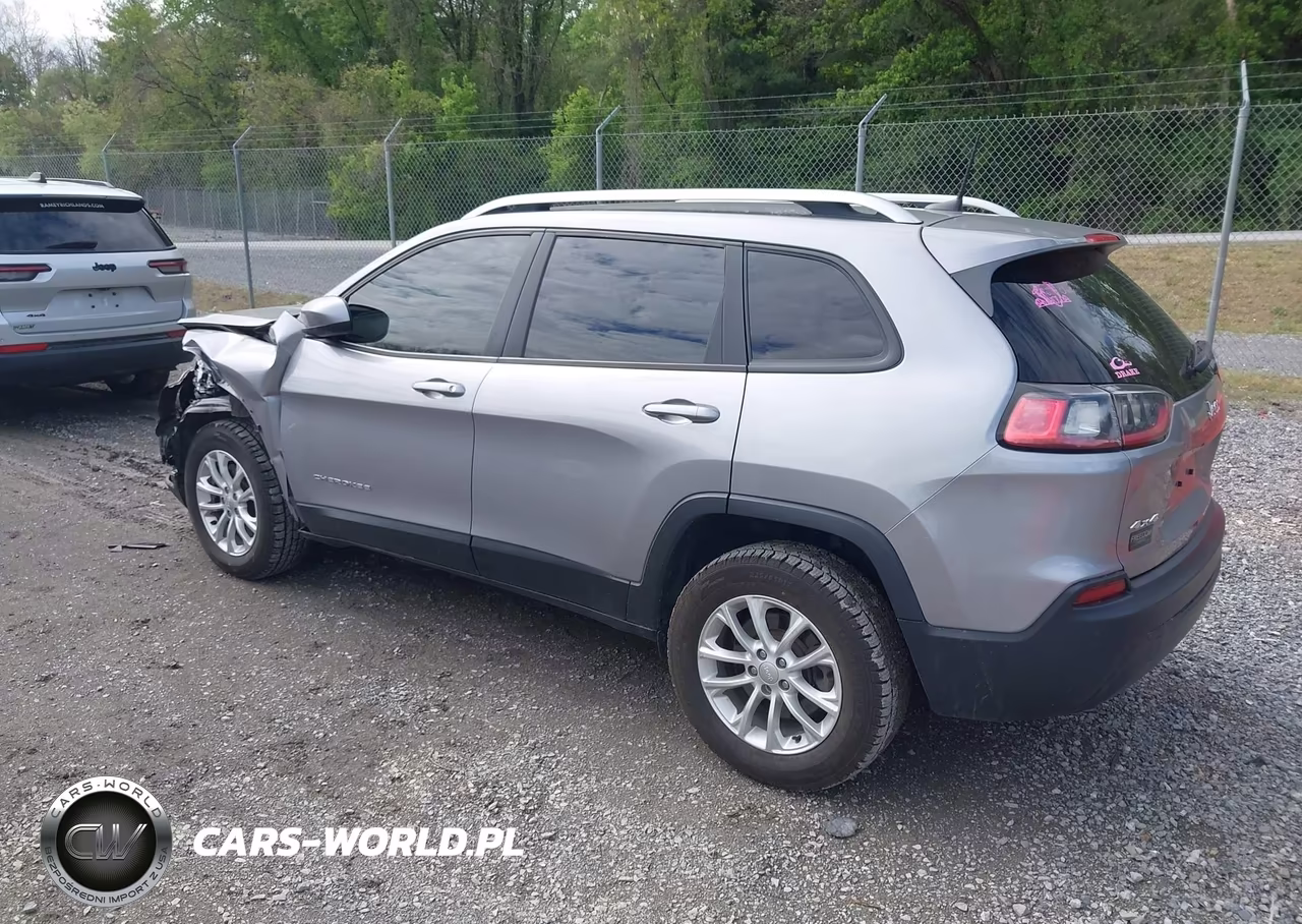 2020 Jeep Cherokee Latitude 4X4 VIN:1C4PJMCB8LD534862 - 3