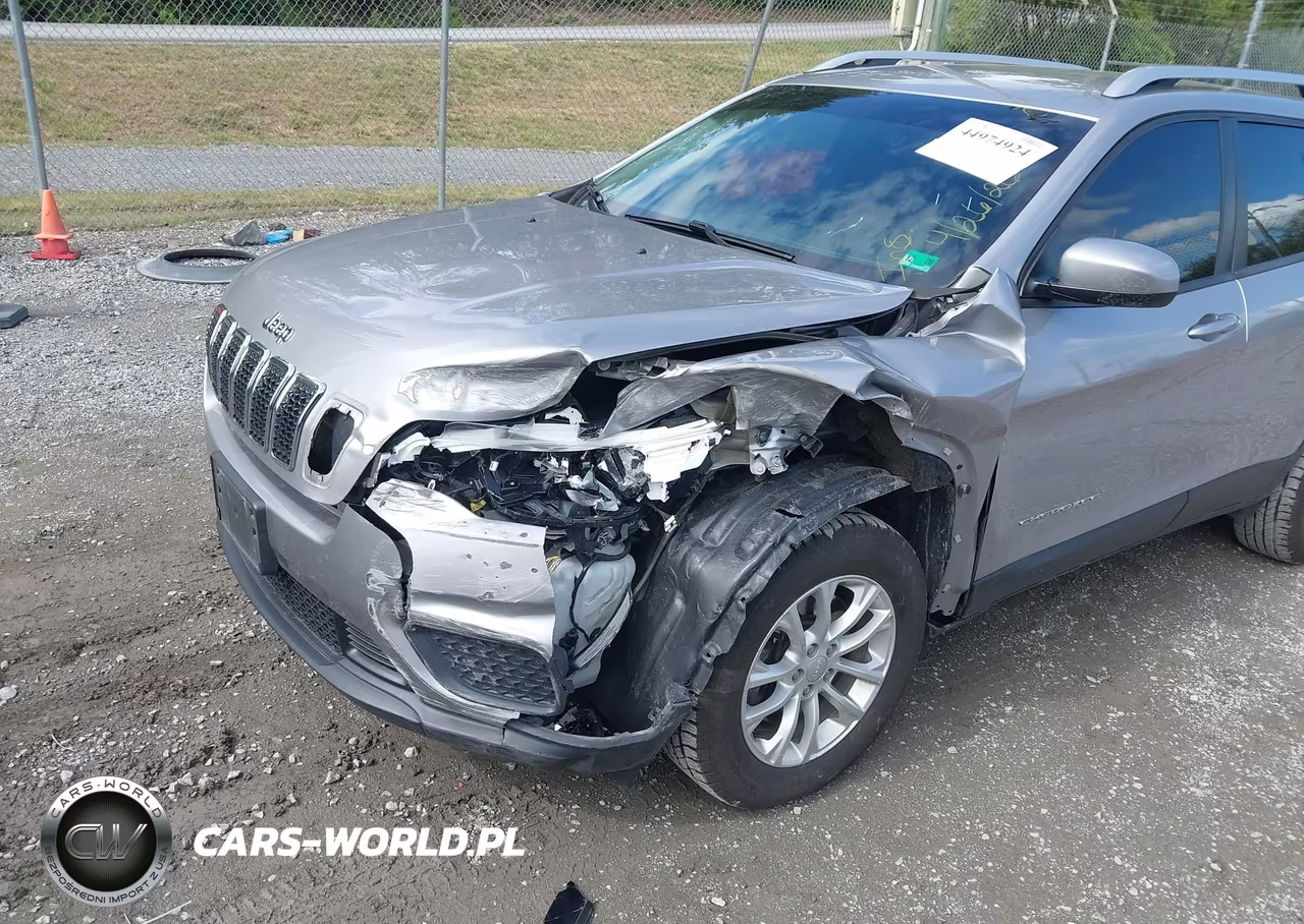 2020 Jeep Cherokee Latitude 4X4 VIN:1C4PJMCB8LD534862 - 6