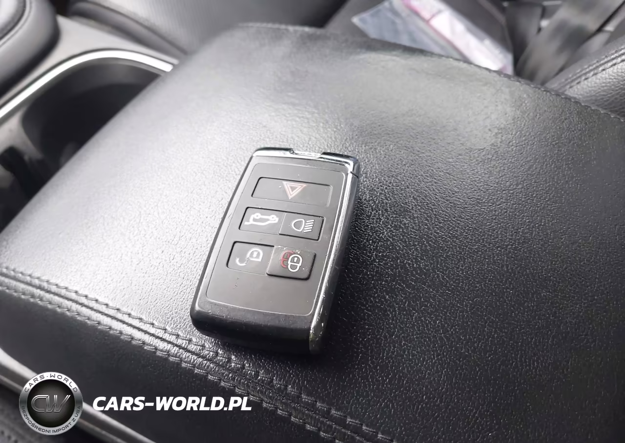 2018 Jaguar E-Pace R-Dynamic S-S VIN:SADFJ2FX0J1Z24879 - 11