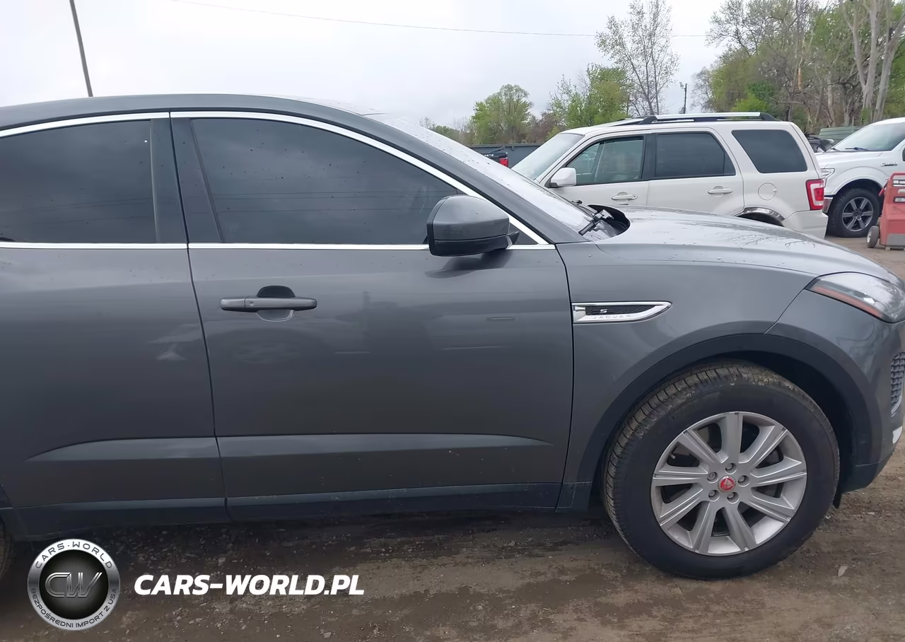 2018 Jaguar E-Pace R-Dynamic S-S VIN:SADFJ2FX0J1Z24879 - 13