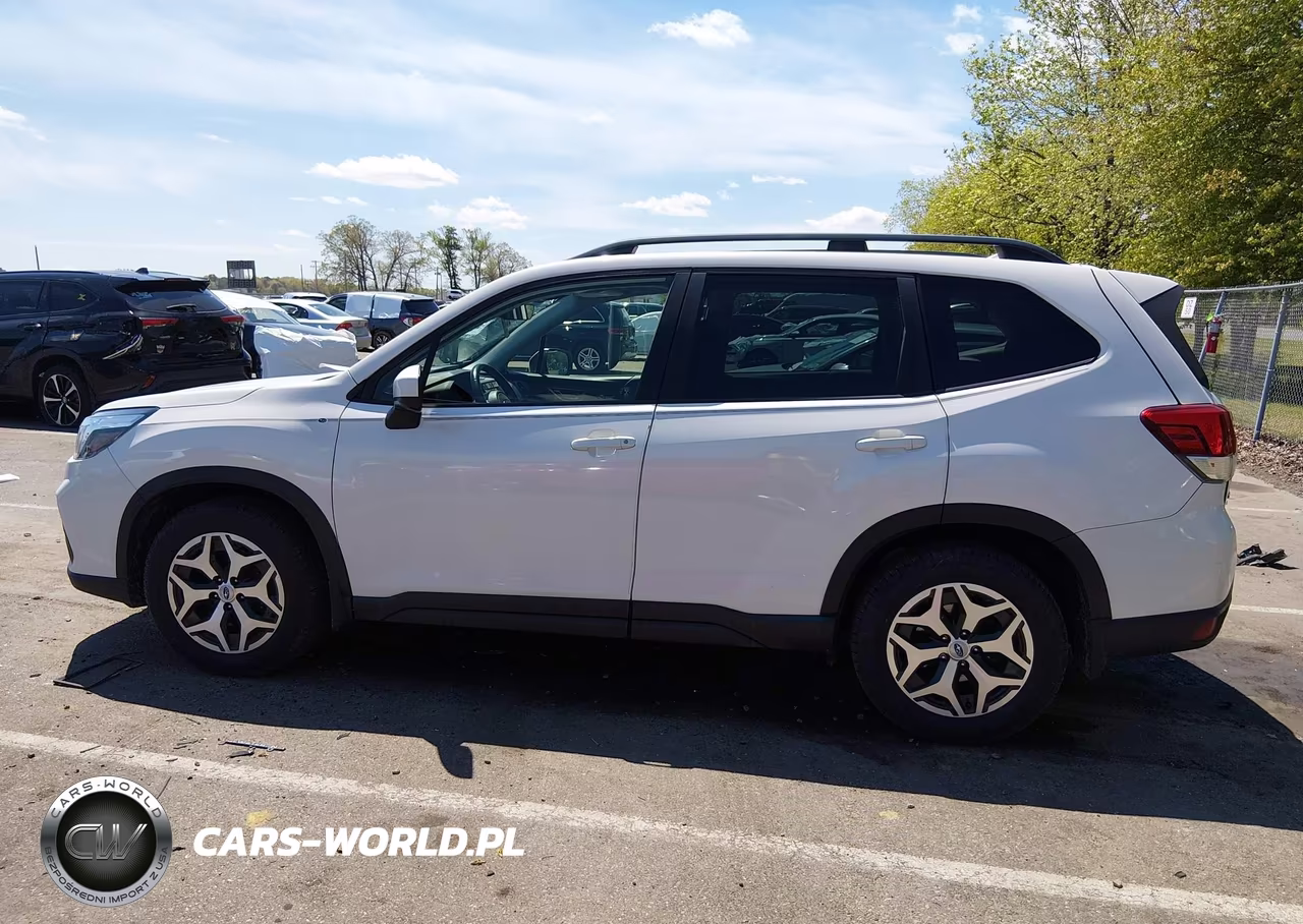 2020 Subaru Forester Premium VIN:JF2SKAGC6LH593184 - 14