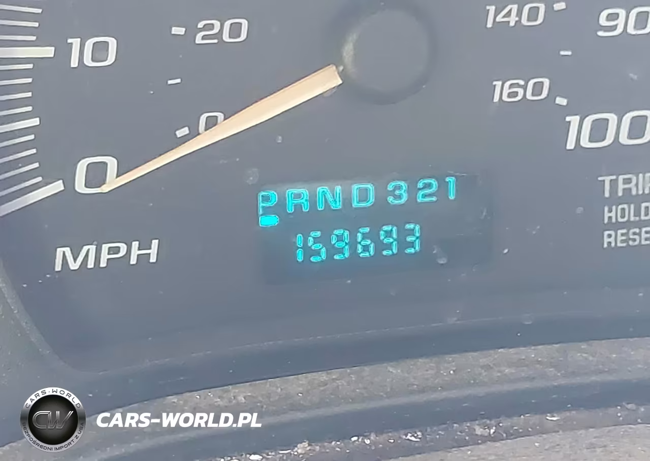 2005 Chevrolet Express VIN:1GAHG39U451263088 - 15