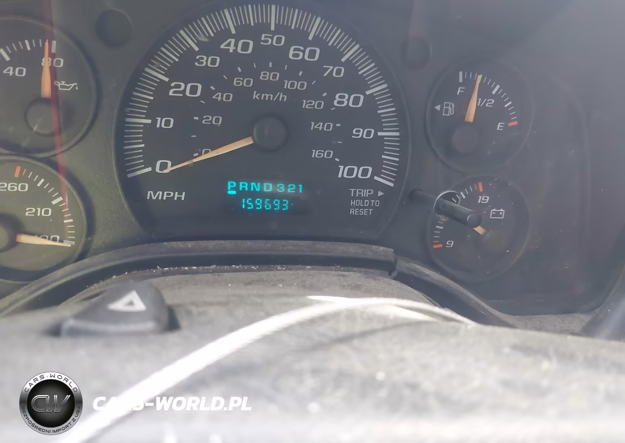 2005 Chevrolet Express VIN:1GAHG39U451263088 - 7