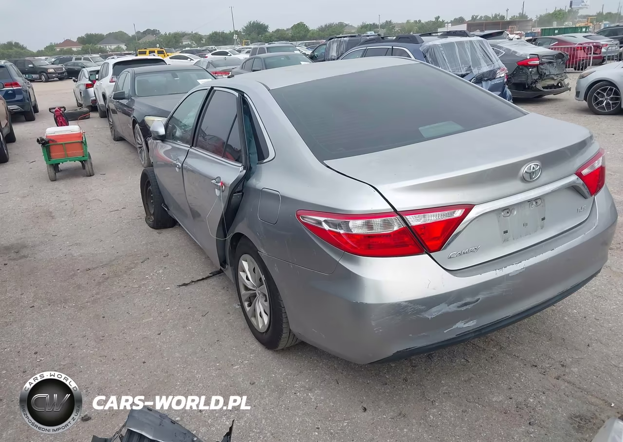 2016 Toyota Camry Le VIN:4T1BF1FK7GU500841 - 3