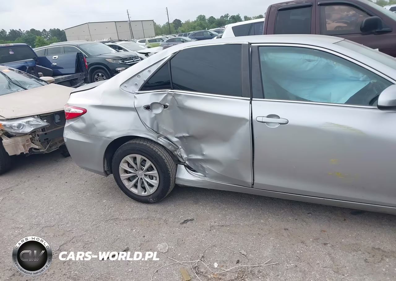 2016 Toyota Camry Le VIN:4T1BF1FK7GU500841 - 6