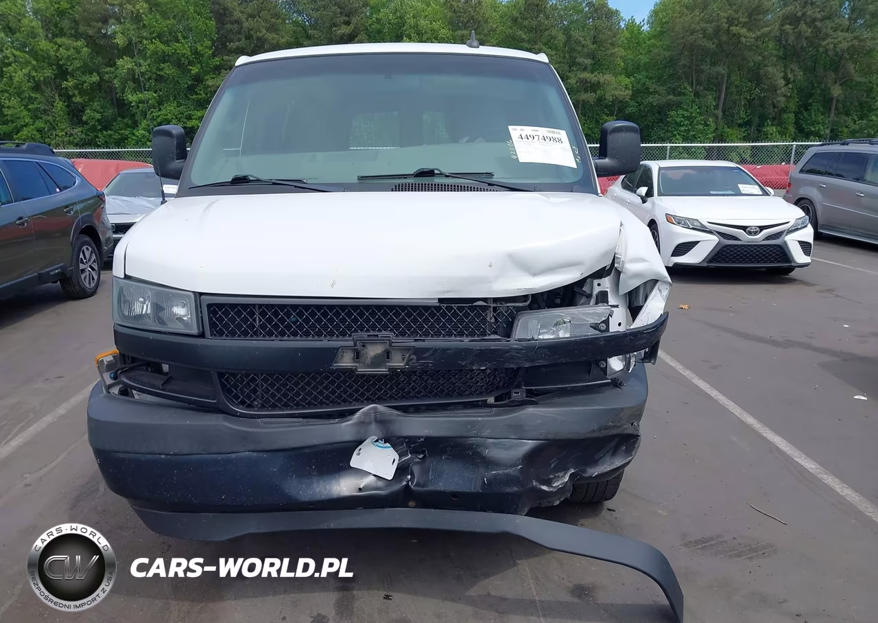 2019 Chevrolet Express 2500 Work Van VIN:1GCWGAFP8K1141055 - 12