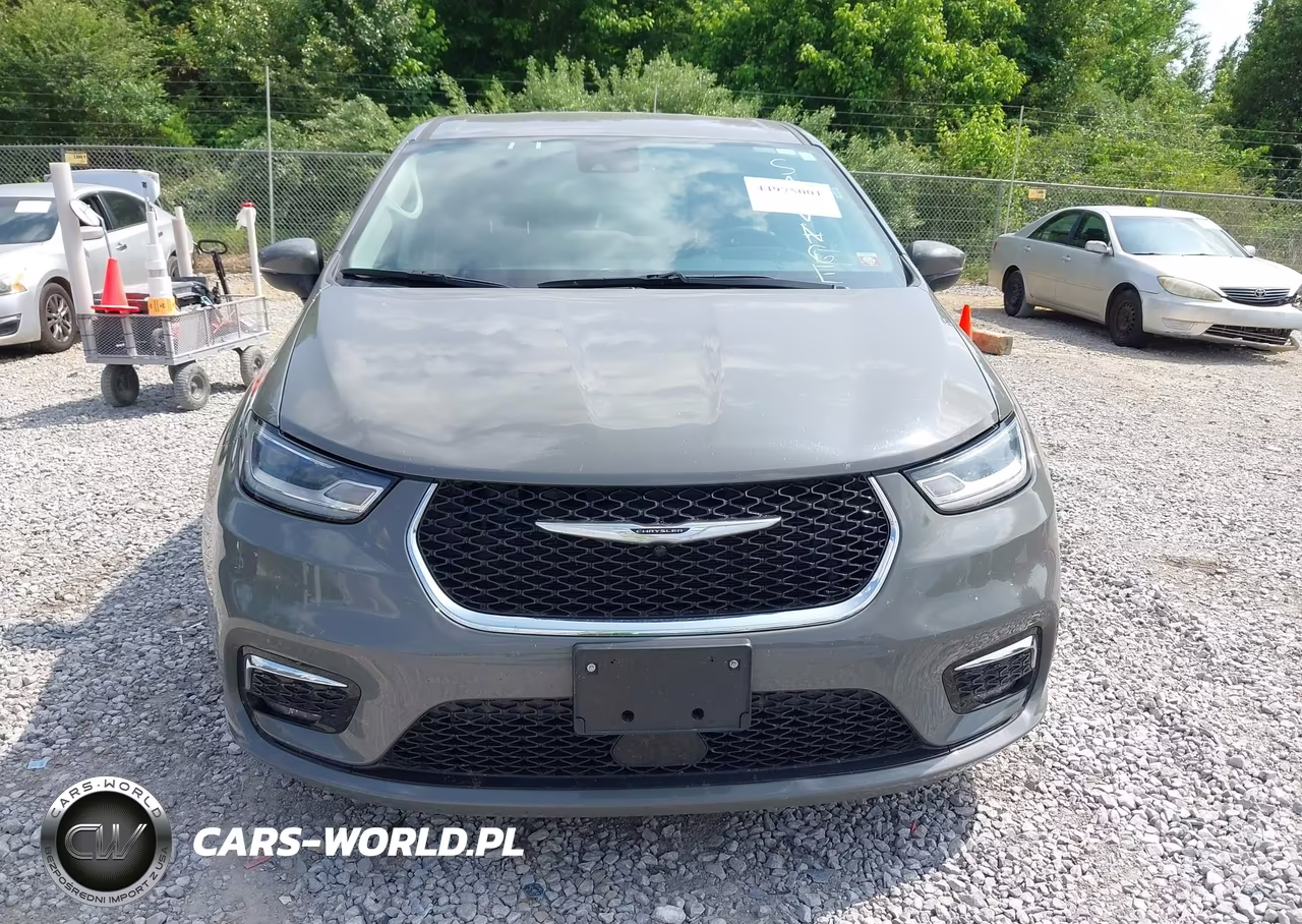 2023 Chrysler Pacifica Hybrid Touring L VIN:2C4RC1L79PR583939 - 12