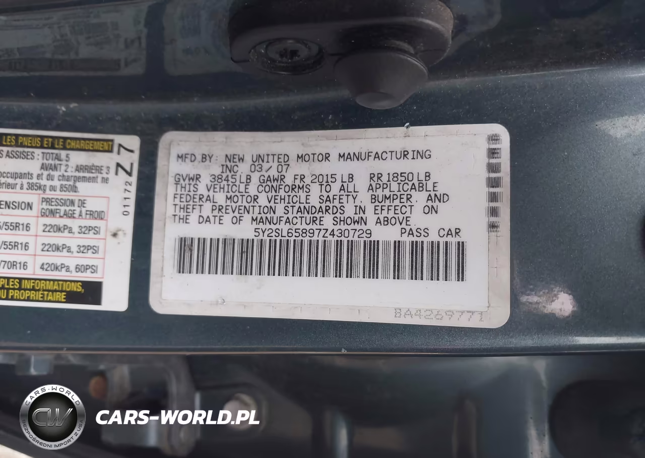2007 Pontiac Vibe VIN:5Y2SL65897Z430729 - 9