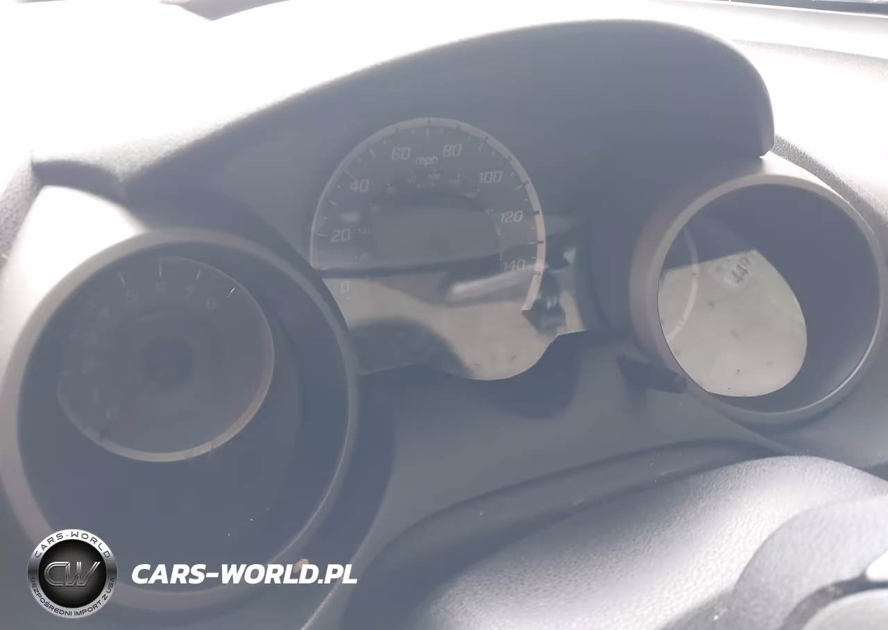 2010 Honda Fit VIN:JHMGE8H20AS017423 - 7
