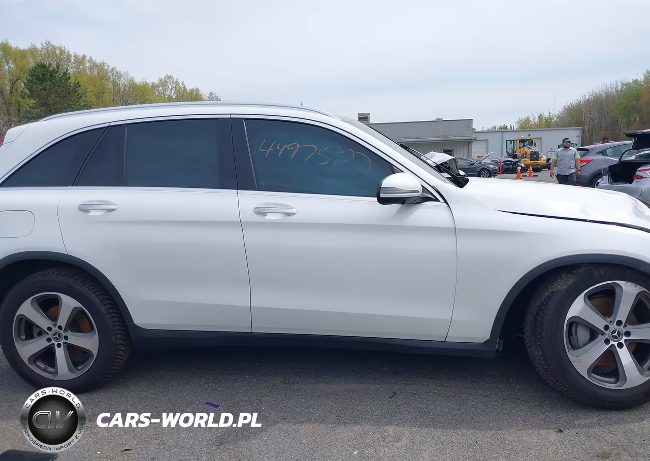 2018 Mercedes-Benz Glc 300 4Matic VIN:WDC0G4KBXJV091360 - 13