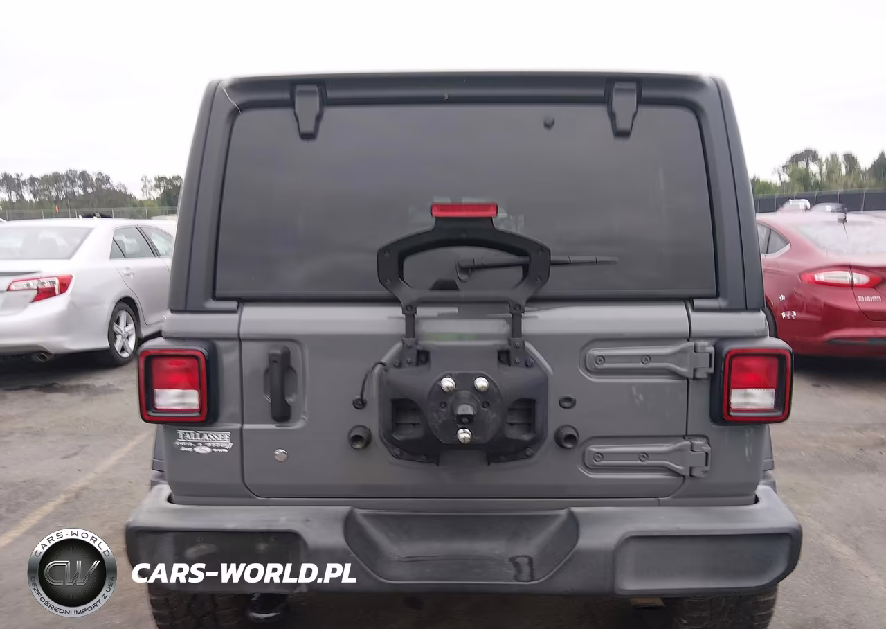 2018 Jeep Wrangler Unlimited Sport S 4X4 VIN:1C4HJXDN0JW322151 - 16
