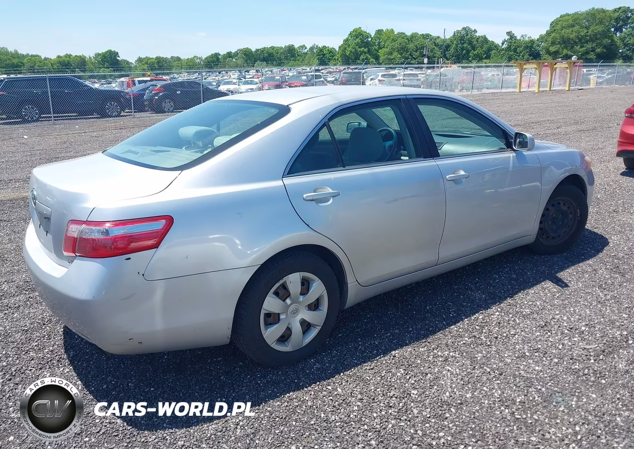 2009 Toyota Camry Le VIN:4T1BE46K79U275800 - 4