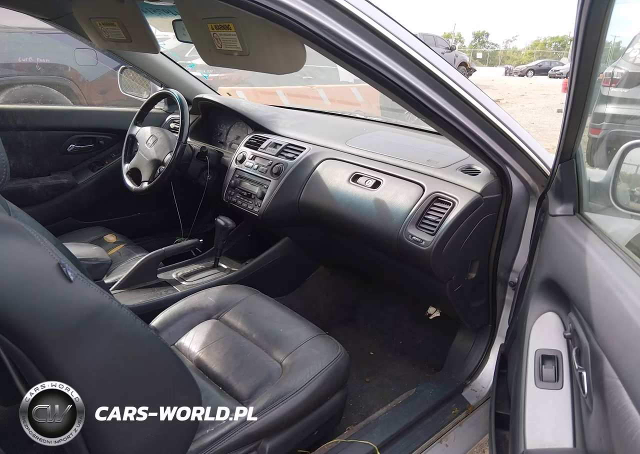 2001 Honda Accord 3.0 Ex VIN:1HGCG22571A035838 - 5
