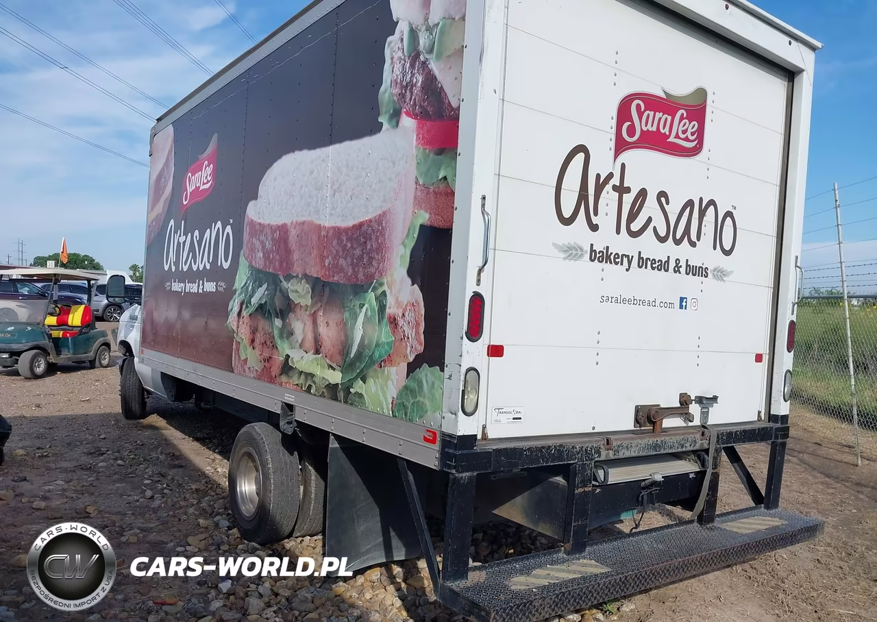 2019 Ford E-450 Cutaway VIN:1FDXE4FSXKDC50112 - 3