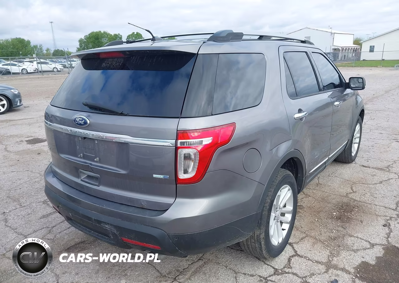 2013 Ford Explorer Xlt VIN:1FM5K8D88DGC35284 - 4