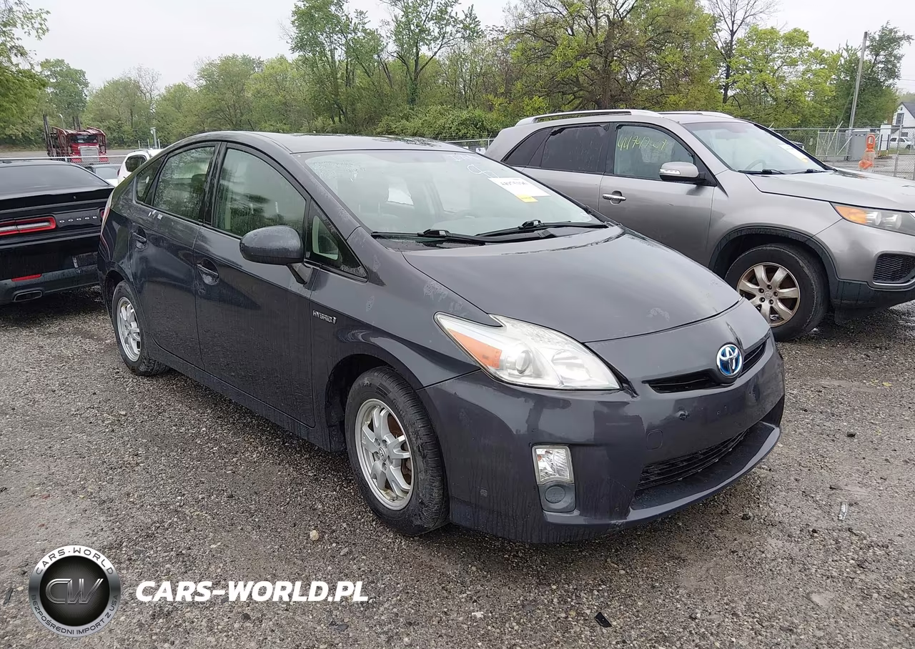 2011 Toyota Prius Two