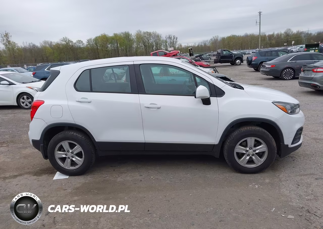 2018 Chevrolet Trax Ls VIN:3GNCJNSB3JL305171 - 13