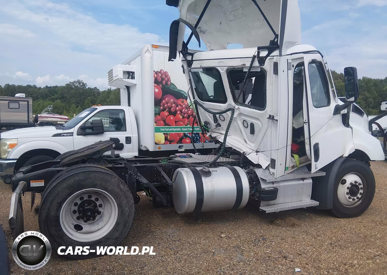 2023 Freightliner New Cascadia 116 VIN:3AKBHSDV9PSUH6624 - 3