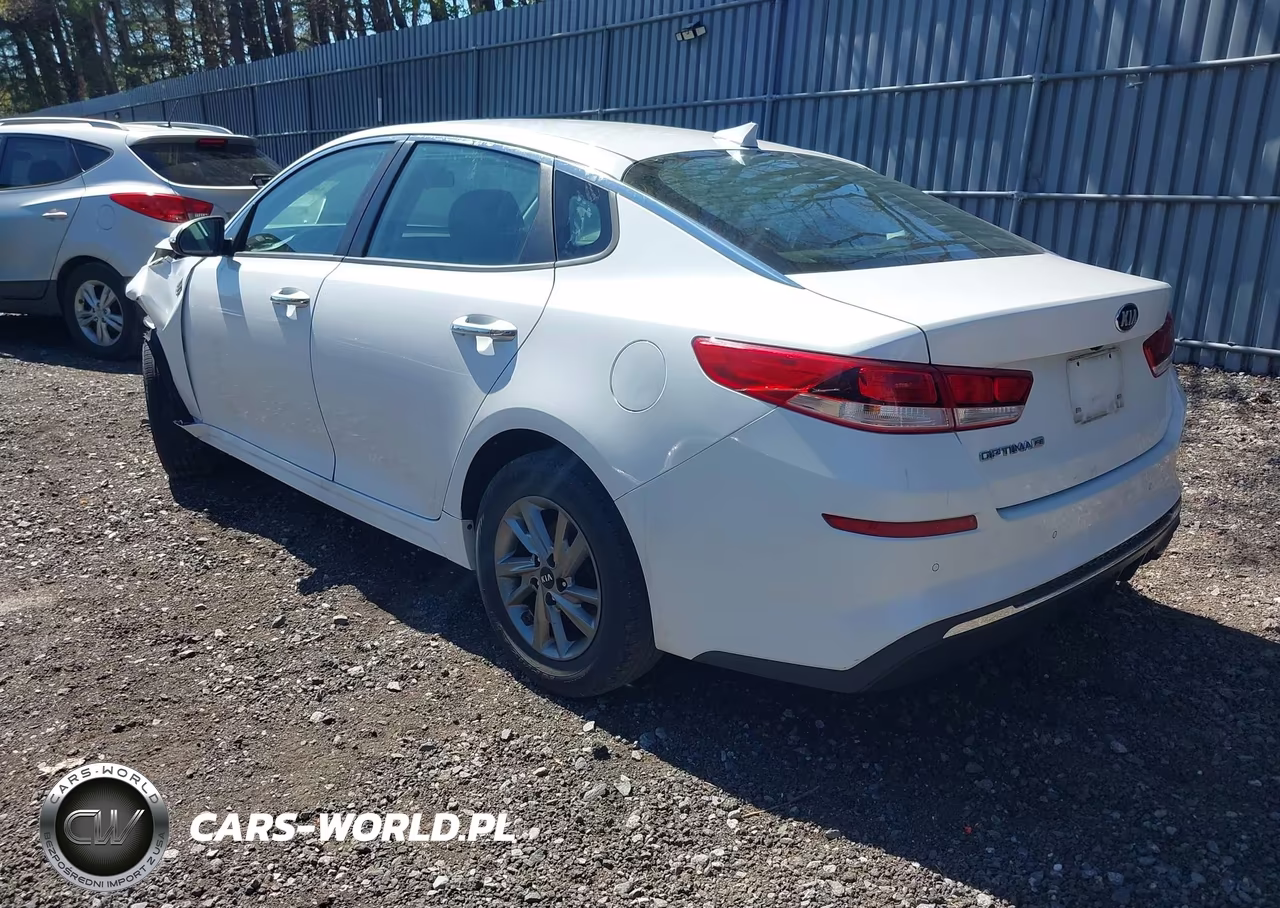 2019 Kia Optima Lx VIN:5XXGT4L31KG364819 - 3