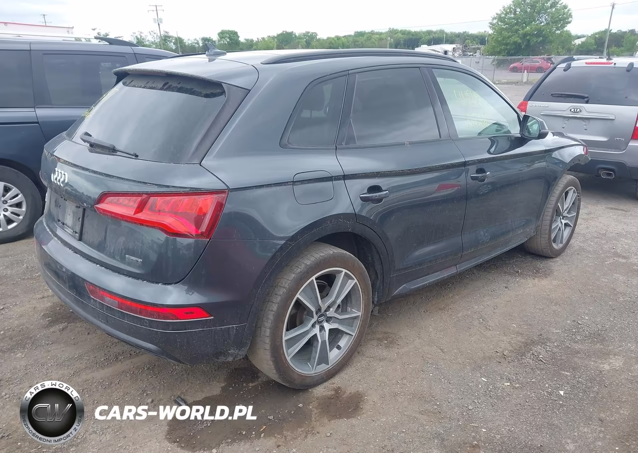 2019 Audi Q5 45 Premium VIN:WA1BNAFYXK2054405 - 4