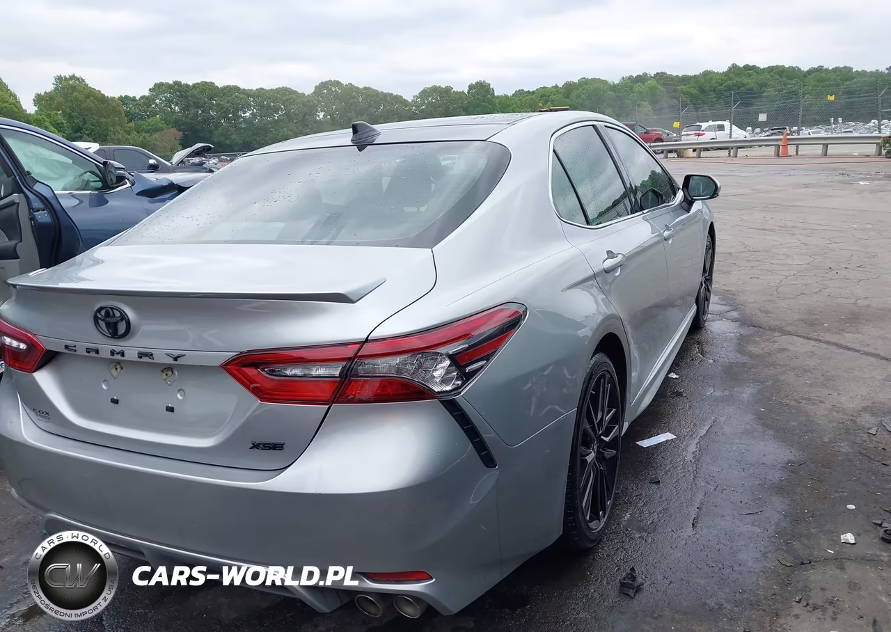 2021 Toyota Camry Xse VIN:4T1K61AK8MU413503 - 4