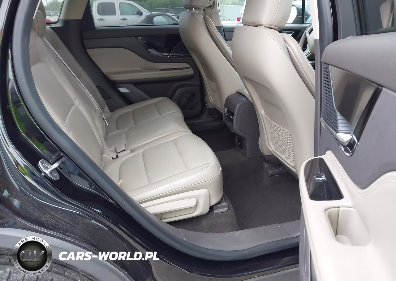 2021 Lincoln Corsair Standard VIN:5LMCJ1C93MUL23220 - 8