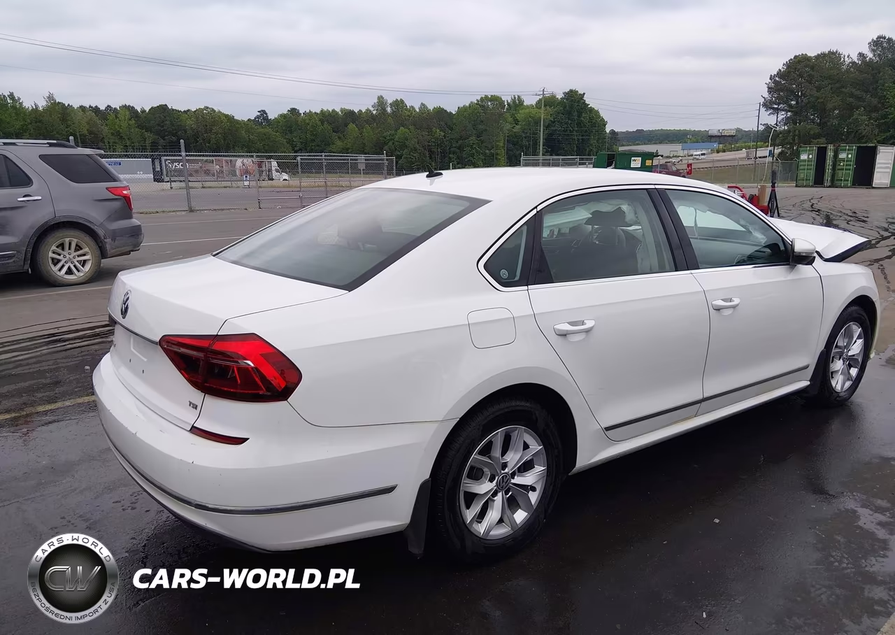 2017 Volkswagen Passat 1.8T S VIN:1VWAT7A3XHC071405 - 4