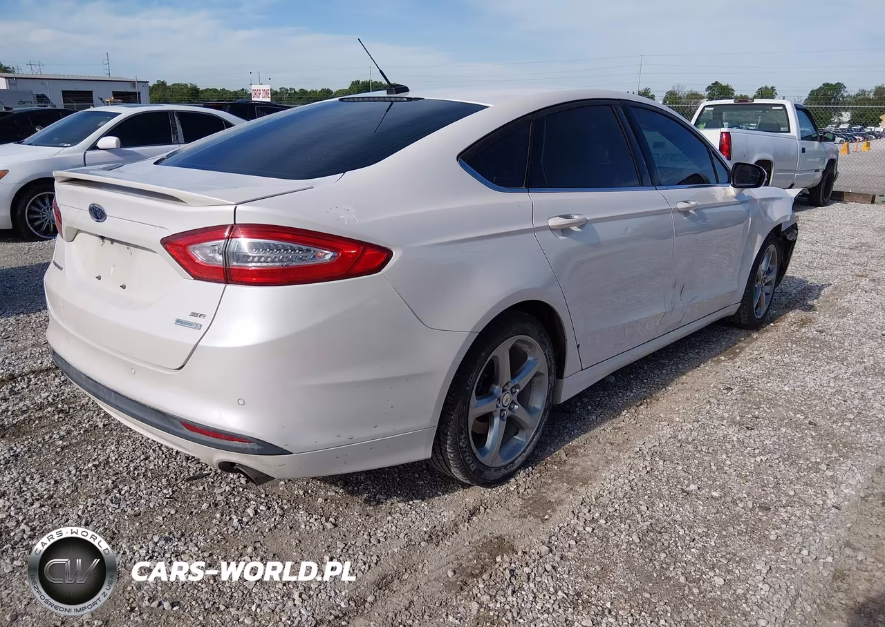2013 Ford Fusion Se VIN:3FA6P0HR5DR361437 - 4